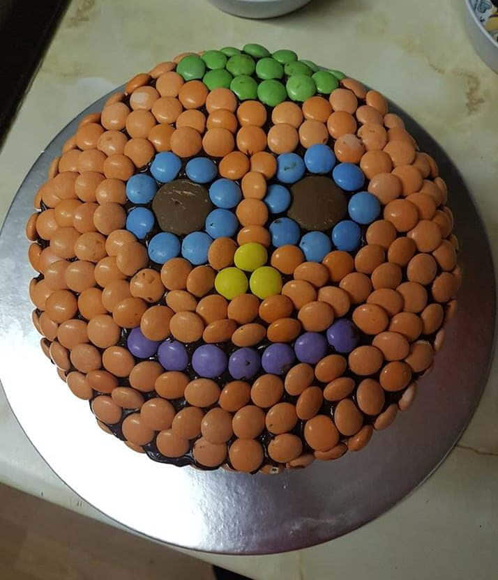 Pumpkin face cake