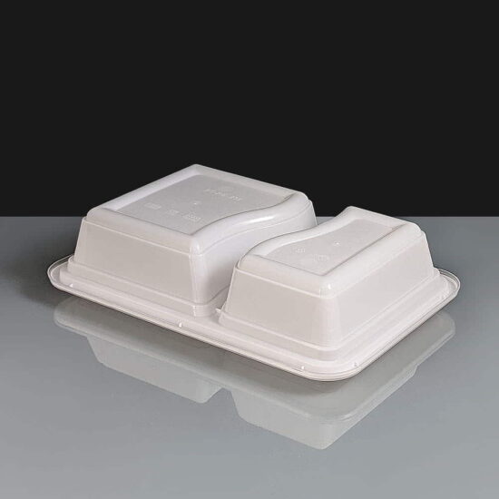 3 compartment white plastic container and lid 3 compartment white plastic container and lid