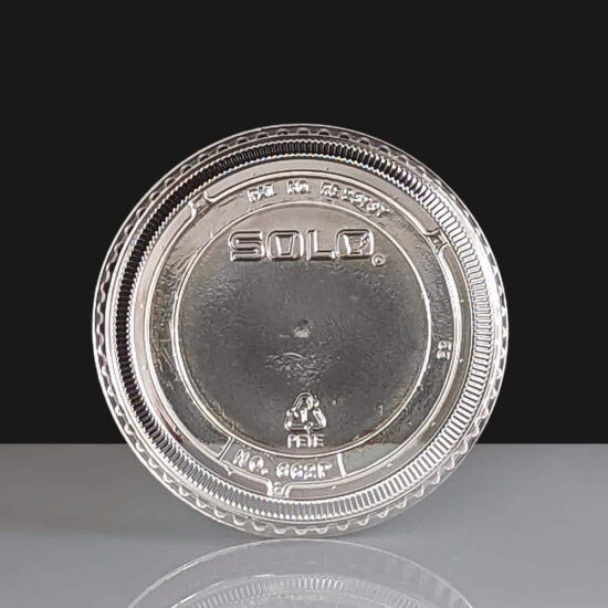 Flat lid with 5oz Soloserve Containers Flat lid with 5oz Soloserve Containers
